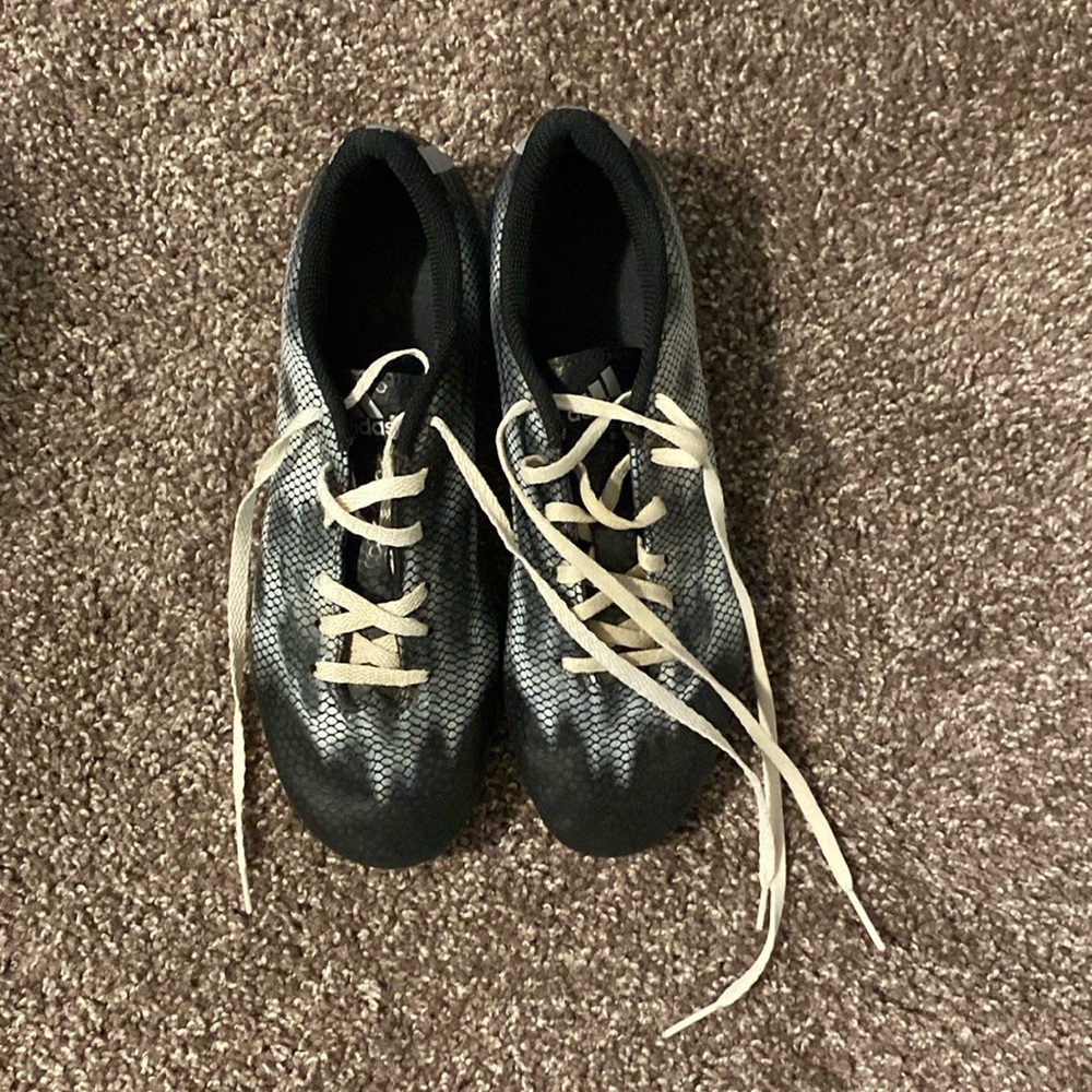ADIDAS women’s soccer cleats